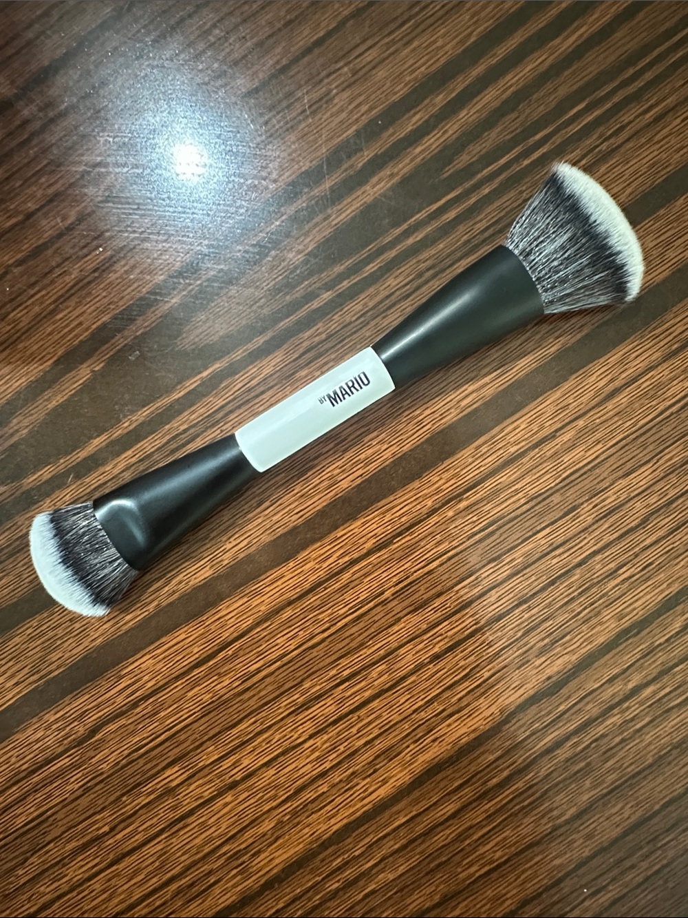 Makeup by Mario F4 Double-Ended Foundation Brush - Picture 3 of 3